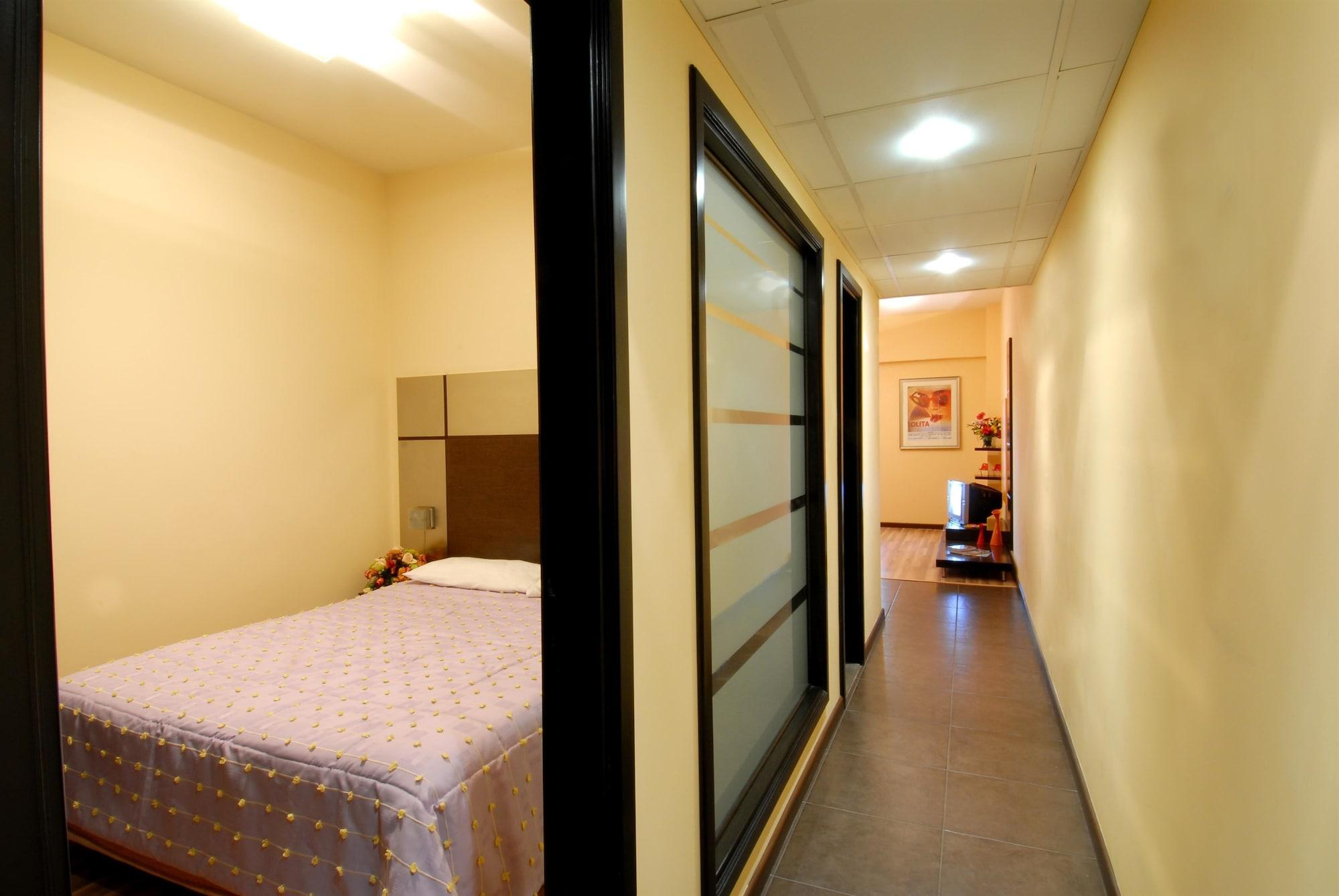 Suite Hotel Chrome - Бейрут Экстерьер фото