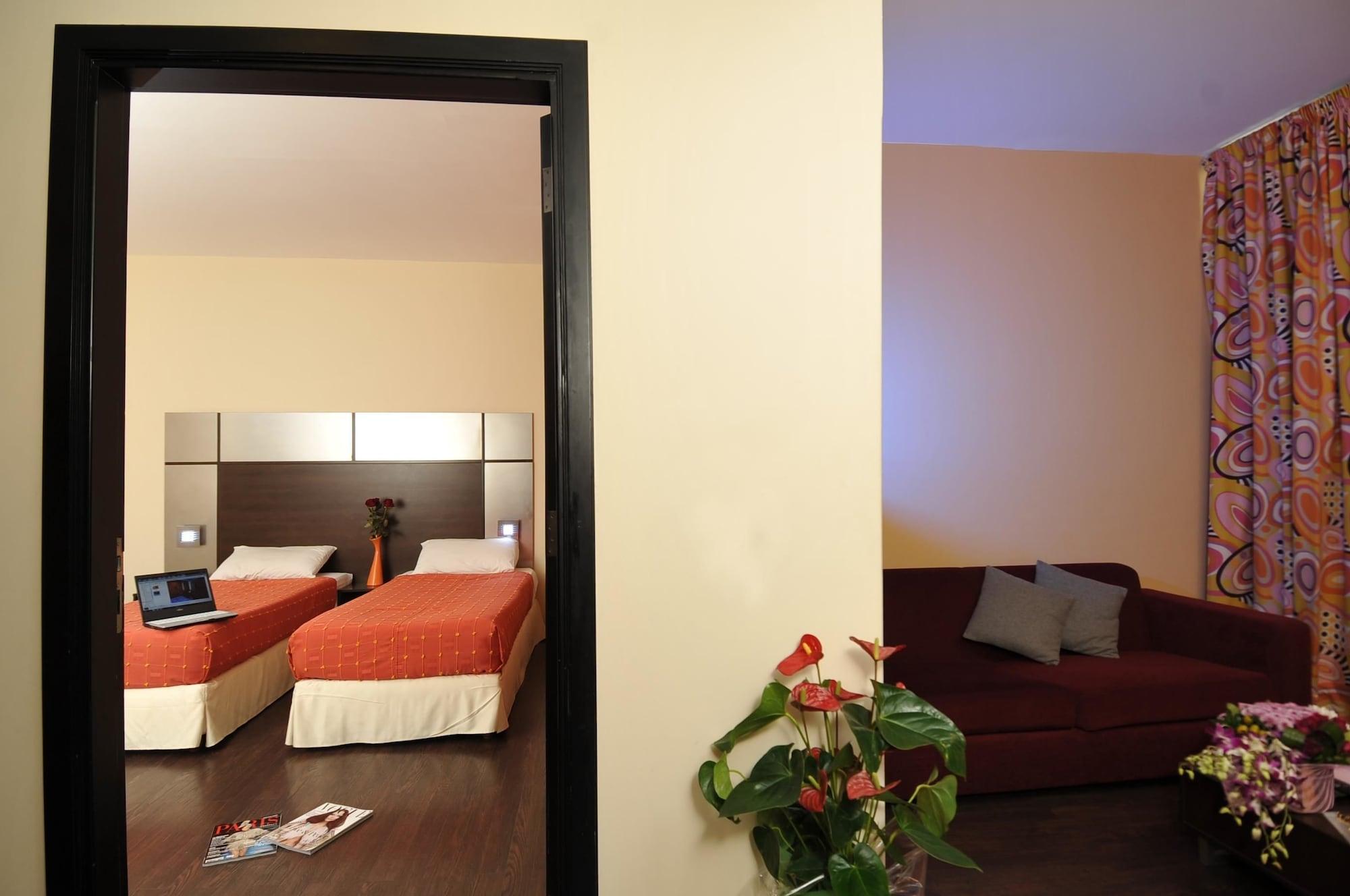 Suite Hotel Chrome - Бейрут Экстерьер фото