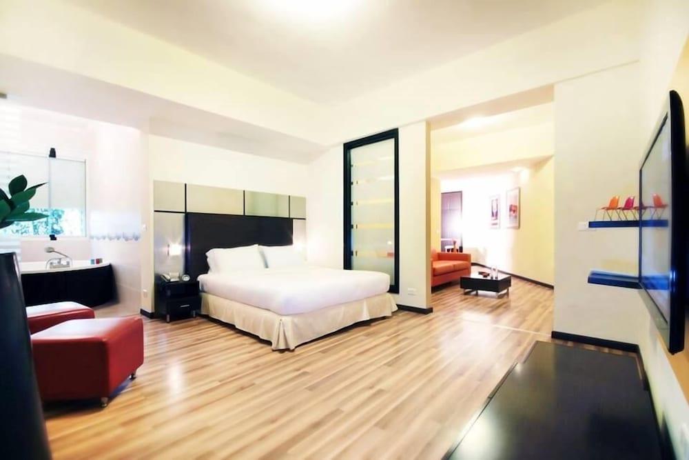 Suite Hotel Chrome - Бейрут Экстерьер фото