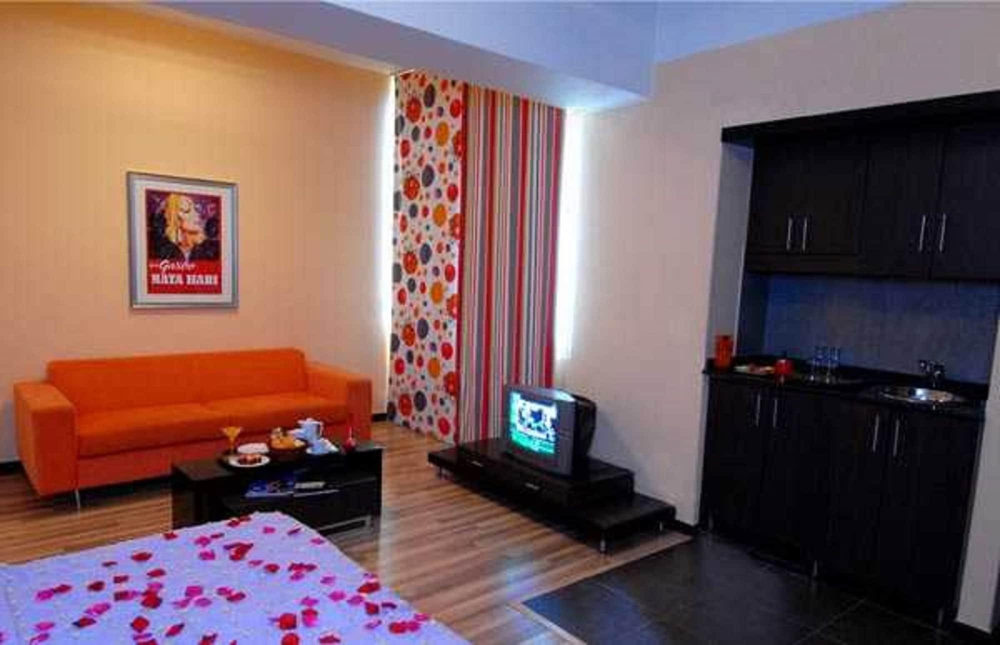 Suite Hotel Chrome - Бейрут Экстерьер фото